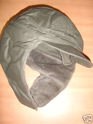 Casquette fourre originale de l'Arme Allemande