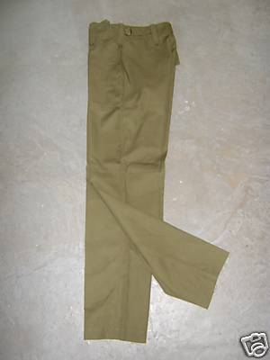 Pantalon Original de l'Arme Anglaise<br>3 poches<br>Fermeture claire + 1 bouton<br>Occasion 1er choix